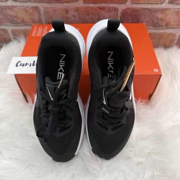 Nike Women’s MC Trainer 3 Workout Running Shoes Black/White Size 5.5 New - Picture 3 of 9